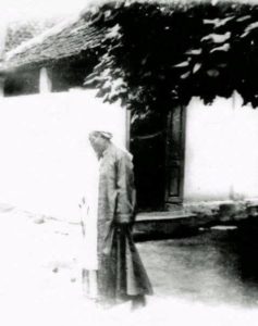 Menggapai Kasih Sang Raja Diraja