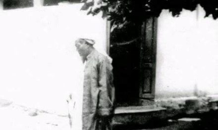 Menggapai Kasih Sang Raja Diraja