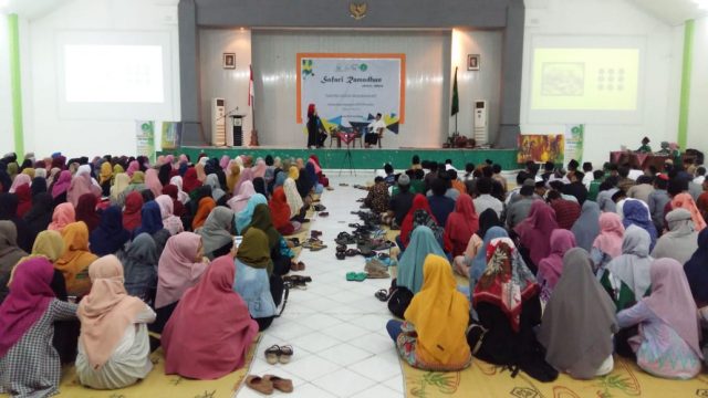 Safari Ramadan: Santri untuk Perdamaian