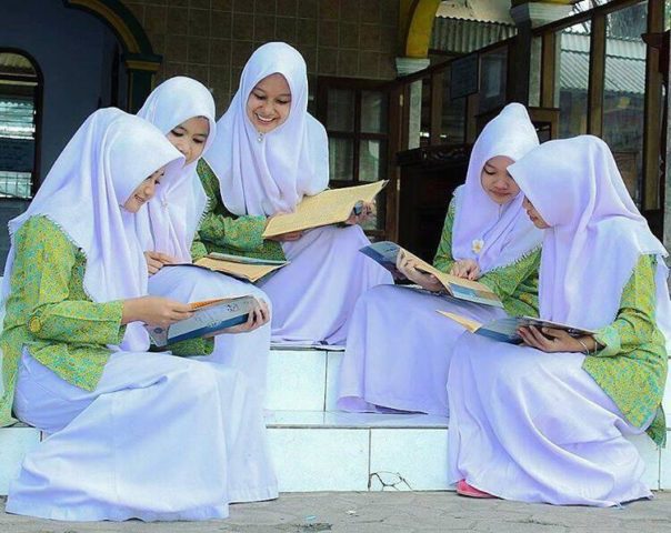 Kembali ke Pesantren Mahasiswa