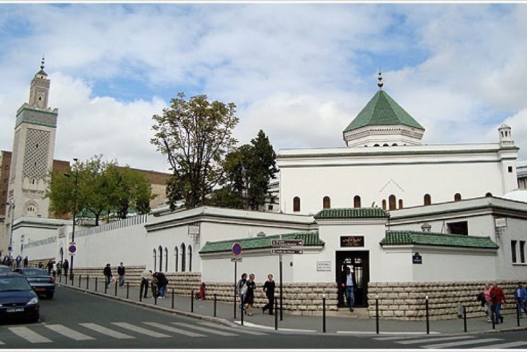 Menjelajah Destinasi Ritus Keagamaan di La Grande Mosque de Paris Paris Perancis