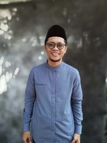 Beragama Saja tidak Cukup, Akhi…!