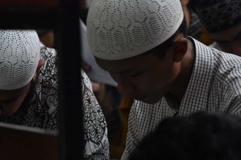 Bermunajat sebagai Ekspresi Cinta         