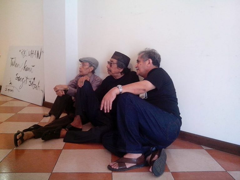 Mengantar Sapardi ke Gerbang