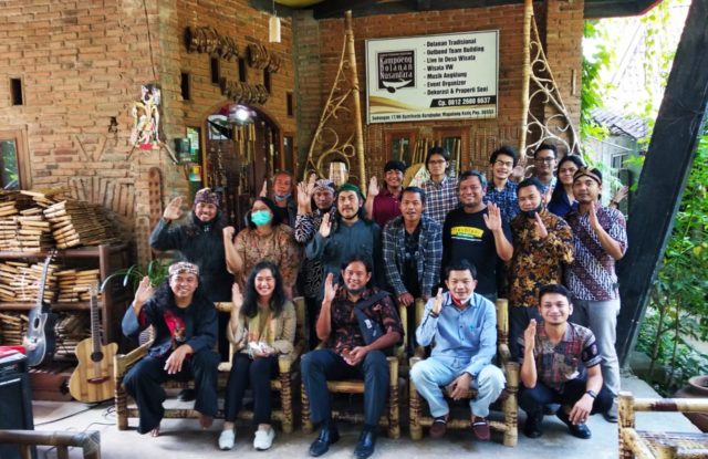 Seni dan Tradisi sebagai Benteng Ideologi