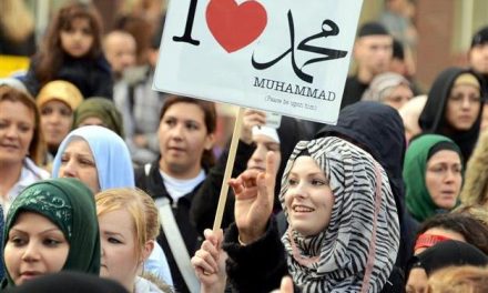 Jalan Moderasi dalam Kasus Penghinaan Nabi Muhammad