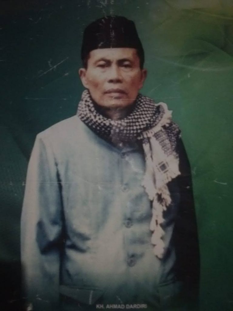 KH. Ahmad Dardiri Bin Kiai Mohammad Basori 1938-2006  (Pengasuh Pesantren al-Huda Mugomulyo dengan Segudang Ilmu)