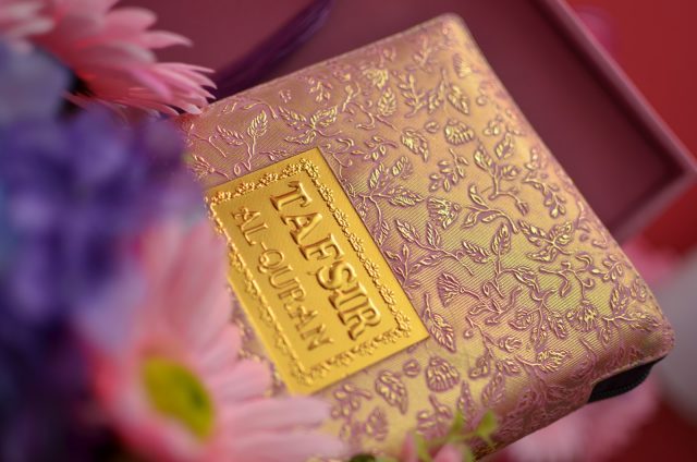 Bedakan Antara Alquran dan Tafsir