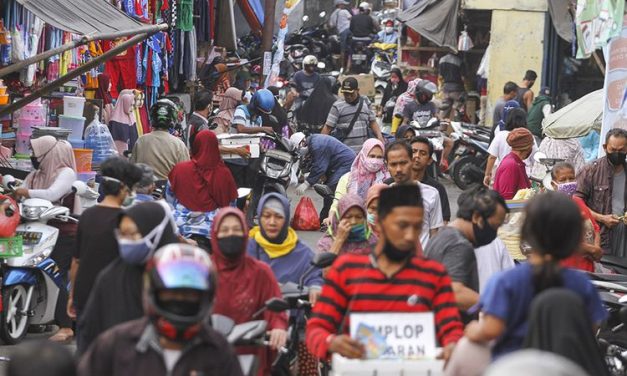 Menyoal Gaya Hidup “Orang Desa” saat Pandemi Covid-19