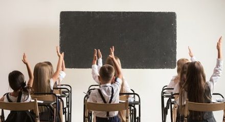 Belajar Bukan Sekadar Bersekolah