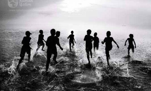 Pseudo Pleasure (Kesenangan Semu)