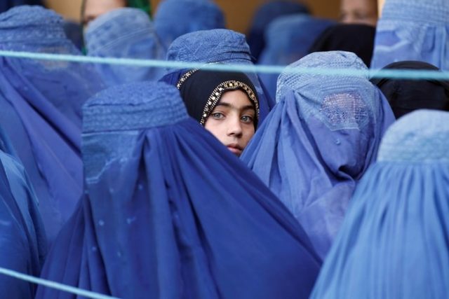 Menakar Masa Depan Perempuan Afghanistan di bawah Rezim Taliban 2.0