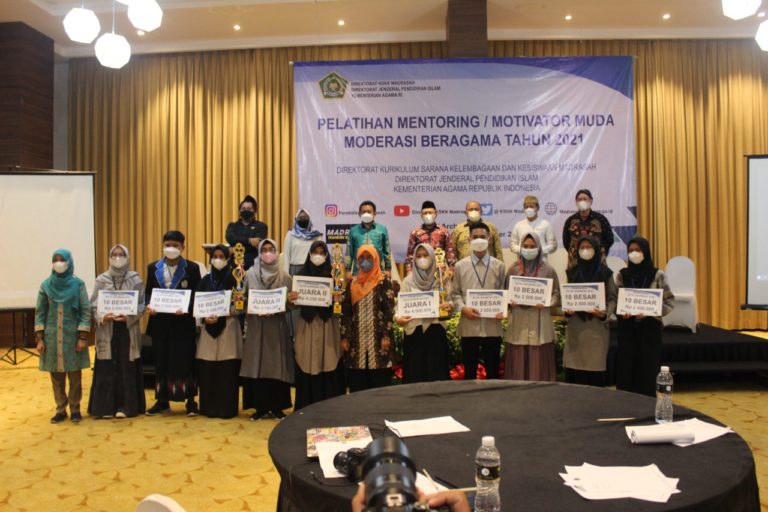 Direktorat KSKK Madrasah Kukuhkan 50 Duta Harmoni