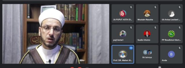 Undang Ulama Timur Tengah: Ika Sma N 1 Pulokulon Bersama Keluarga Besar Sma N 1 Pulokulon Adakan Pengajian Akbar