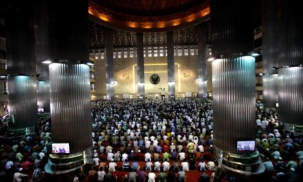 Masjid dan Strategi Dakwah Nasi Bungkus