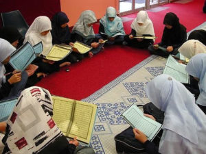 Bersahabat dengan Al-Qur’an