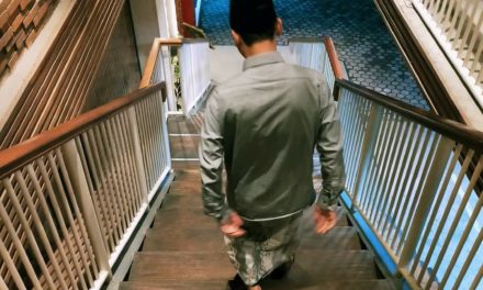 Ketika Akhlak Menjadi Penentu