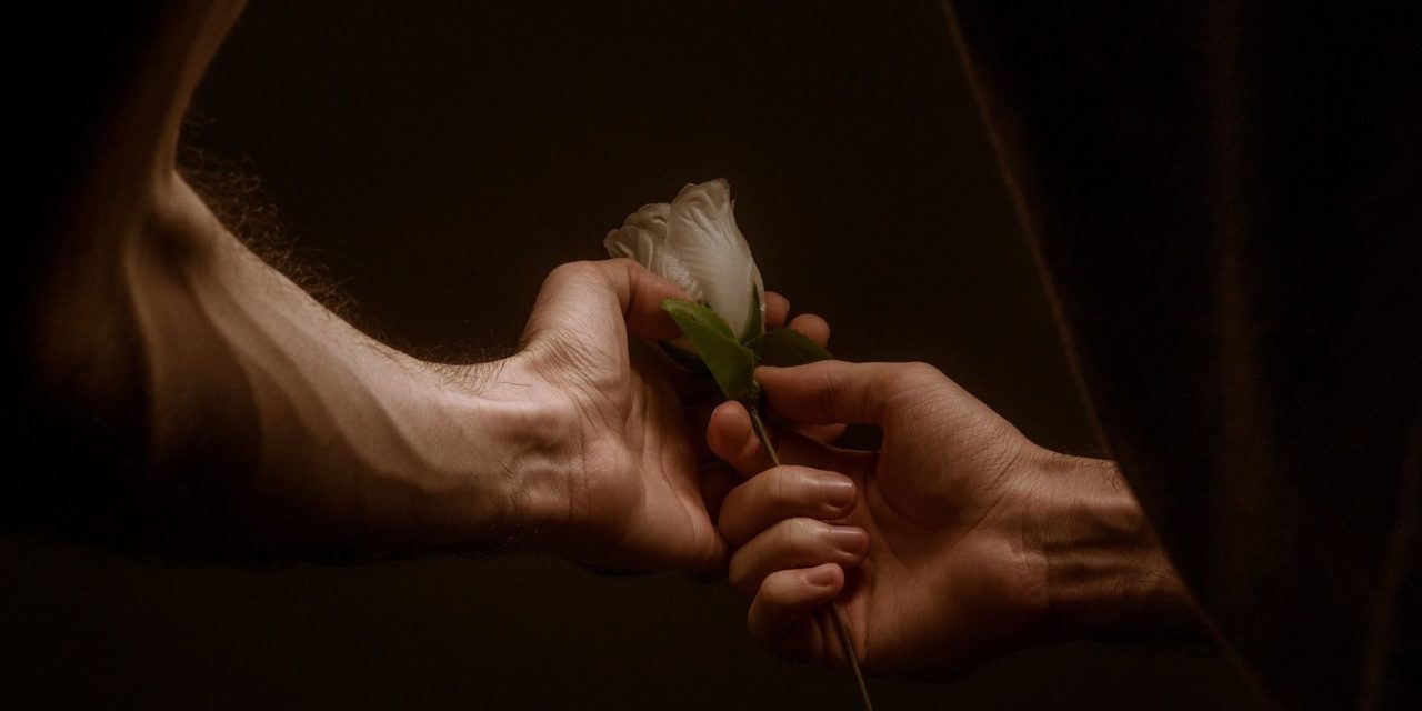 Senggama di Bulan Ramadan dan Kebijakan yang Membuat Jantungan