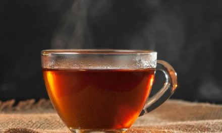 Secangkir Teh dan Secuil Gula Jawa