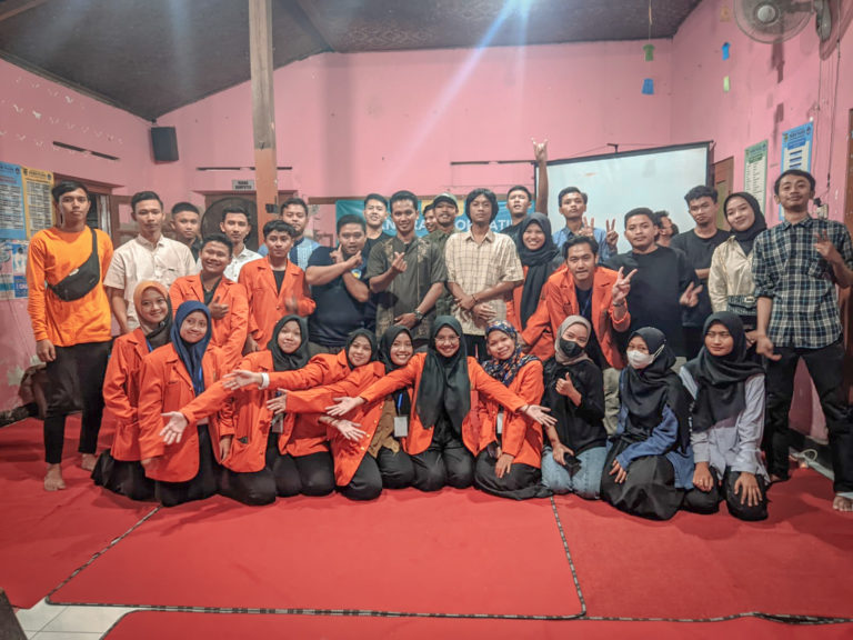 KKN 35 Adakan Ngobrol Santai Moderasi Beragama dalam Melestarikan Kearifan Lokal