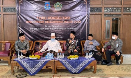 Persembahan dari-untuk Solo