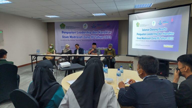 Direktorat KSKK Madrasah Perkuat Kepemimpinan Siswa Madrasah Aliyah dari Indonesia Timur