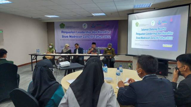 Direktorat KSKK Madrasah Perkuat Kepemimpinan Siswa Madrasah Aliyah dari Indonesia Timur