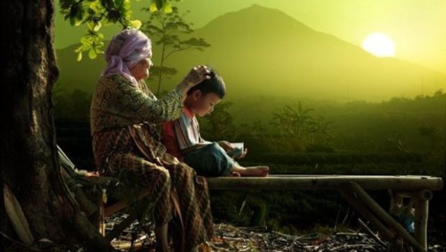Basuh Kaki Ibu dan Religiositas
