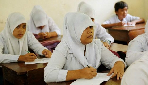 Mengentaskan Radikalisme di Madrasah dengan Kurikulum Moderat