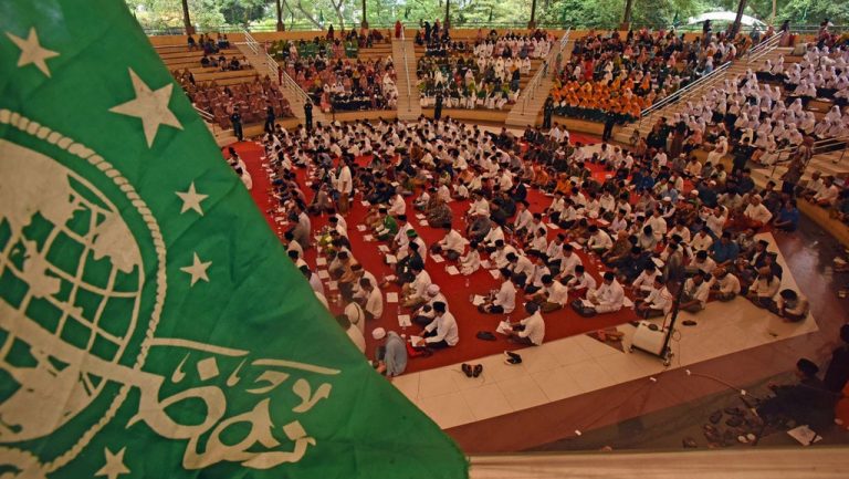 Selamat Tinggal Abad Penuh Rasa Sakit Bagi Warga NU