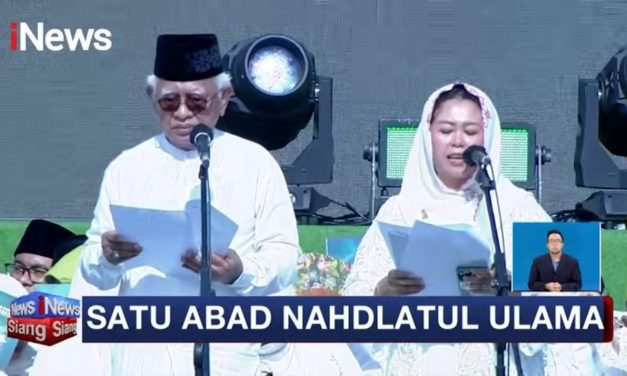 Begini Naskah Arab Tekad Satu Abad NU yang Dibacakan Gus Mus dan Mbak Yenny Wahid