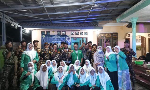 PAC Fatayat NU Gamping Semarakkan Takbir Keliling Iduladha 1444 H