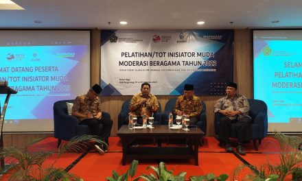 Dirjen Pendis Beri Pembekalan Calon Inisiator Muda Moderasi Beragama