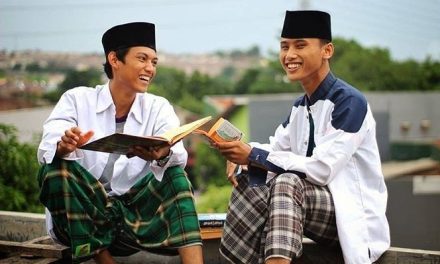 Menjadi Santri