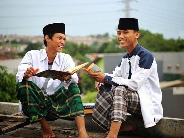 Menjadi Santri