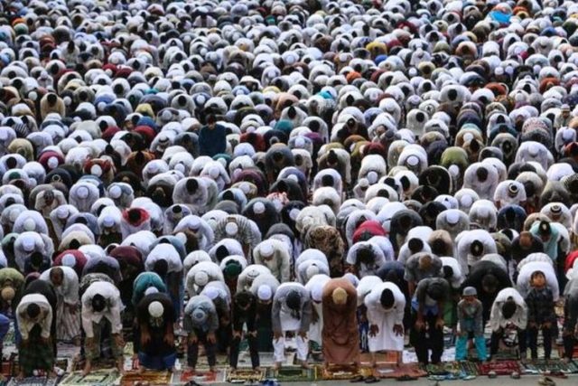 Idul Fitri: Meraih Satu Bulan Kemenangan, Tetapi Mengotori Sebelas Bulan Lainnya?