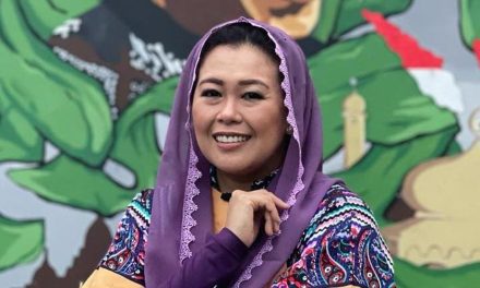 Mbak Yenny Wahid dan Ceritanya