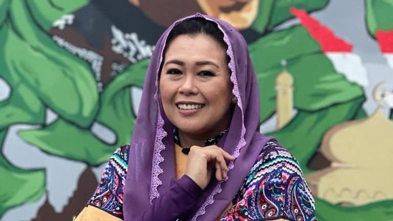 Mbak Yenny Wahid dan Ceritanya