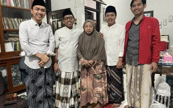 Hidup Bersenjata Alfatihah