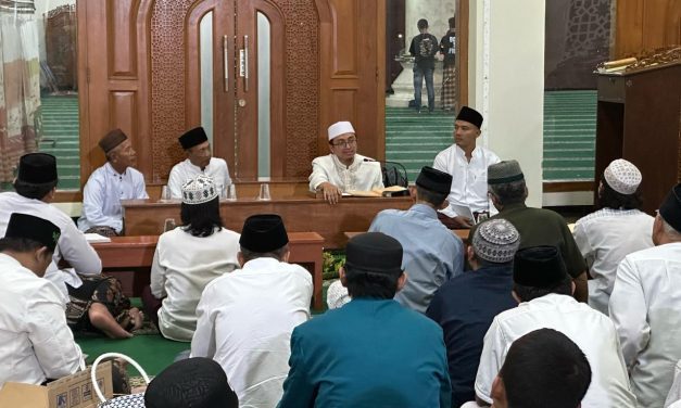 Empat Tahun Kajian Fathul Mu’in Diakhiri dengan Khataman dan Ijazah Sanad di Masjid Agung Sukoharjo