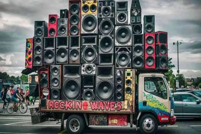 Tentang Sound Horeg: Ketika Kebisingan Menjadi Penghidupan