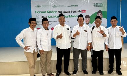 Antusiasme Santri Belajar Menulis Esai