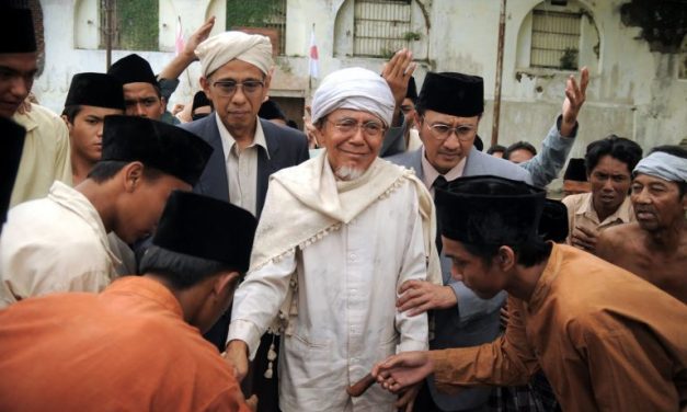 Kasus Trans7 dan Krisis Adab kepada Kiai