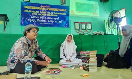 Bangun Budaya Baca Siswa, MTs Ma’arif Rembang Gelar Meet Me at The Library
