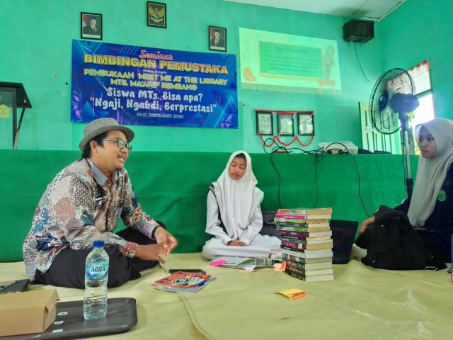 Bangun Budaya Baca Siswa, MTs Ma’arif Rembang Gelar Meet Me at The Library