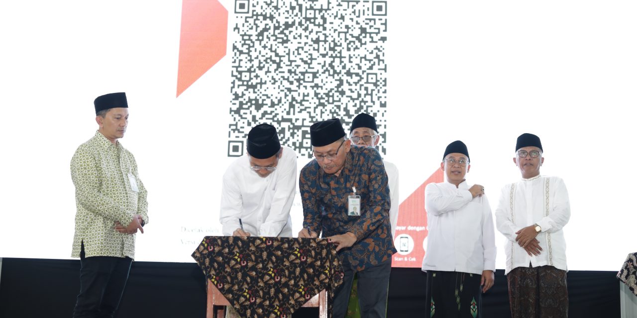 BSI Maslahat dan RMI PWNU Jateng Launching Gerakan wakaf Uang