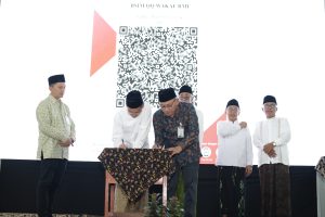 BSI Maslahat dan RMI PWNU Jateng Launching Gerakan wakaf Uang