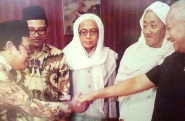 Merindukan Gus Dur, Merawat Khittah NU