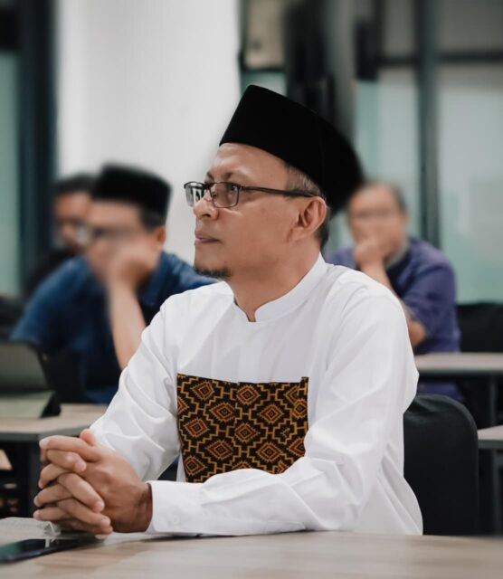 Ahmad Nashih Luthfi